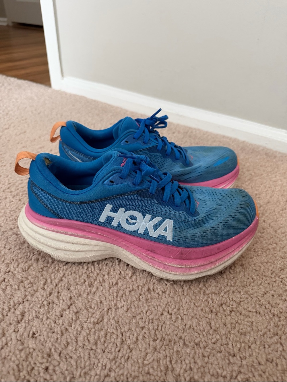 Hoka Bondi 8 Running Shoes